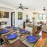 Gorgeous Penthouse Villa With Deck And Ocean Views!