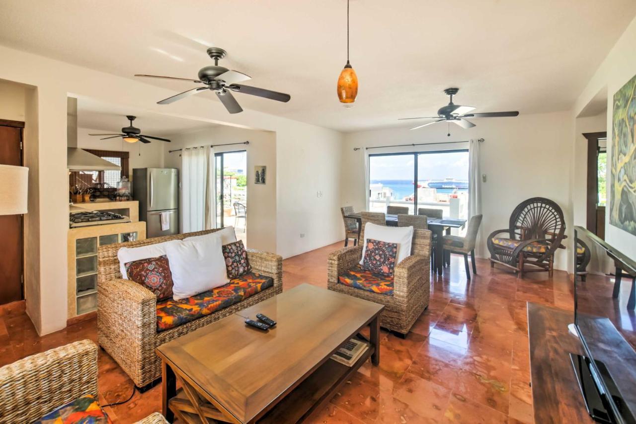 Gorgeous Penthouse With Deck And Ocean Views!