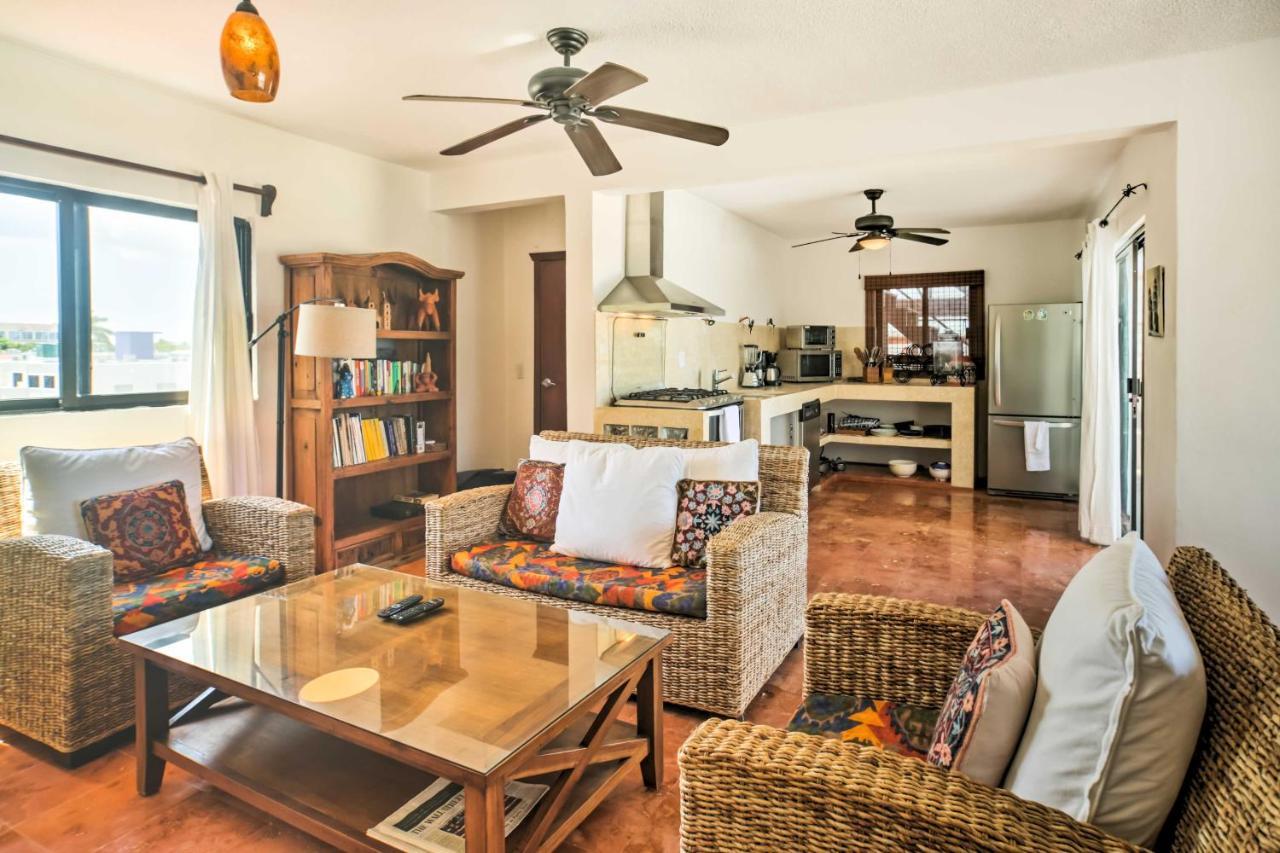 Gorgeous Penthouse With Deck And Ocean Views! Apartment