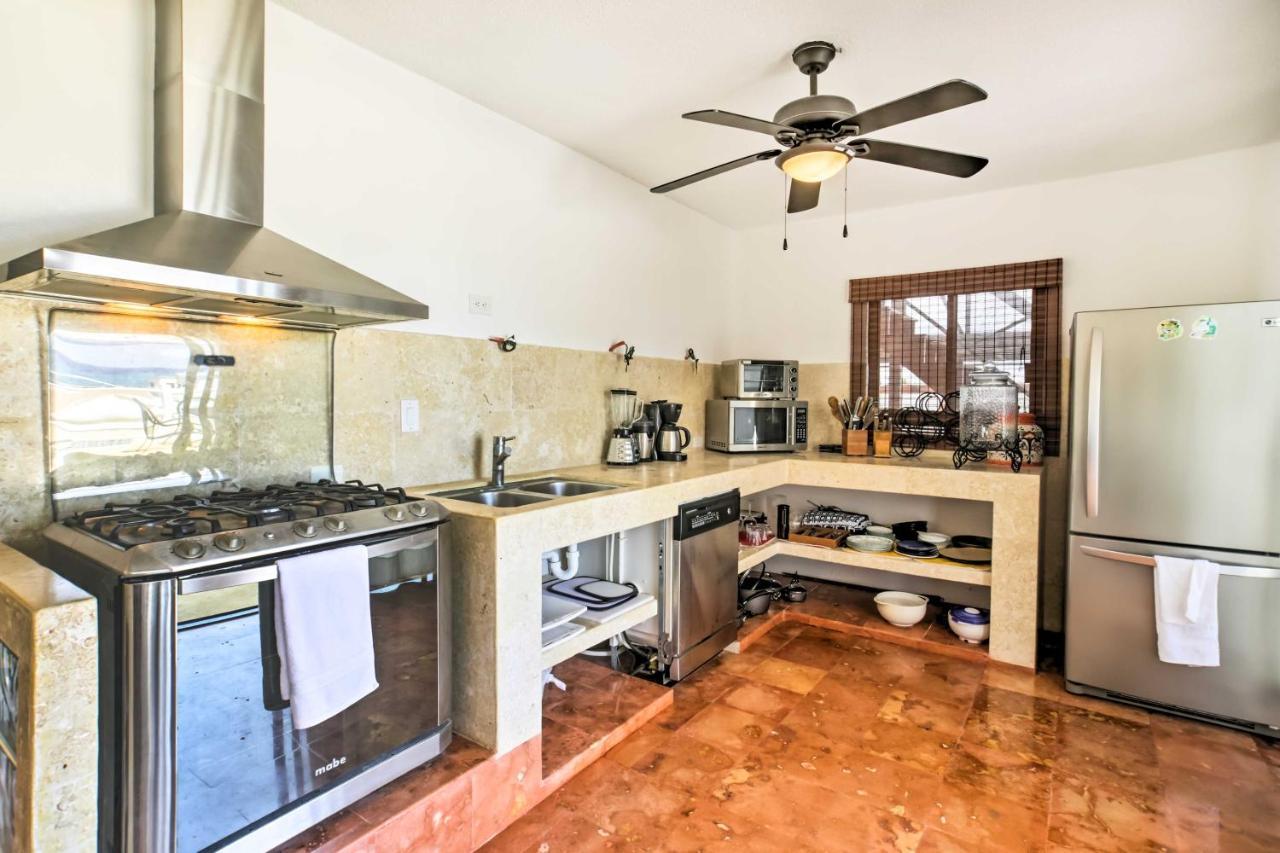 Gorgeous Penthouse With Deck And Ocean Views! Apartment *