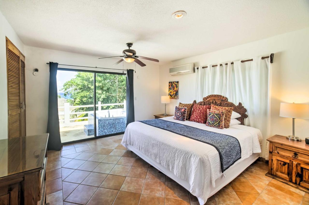Gorgeous Penthouse With Deck And Ocean Views! * Cozumel